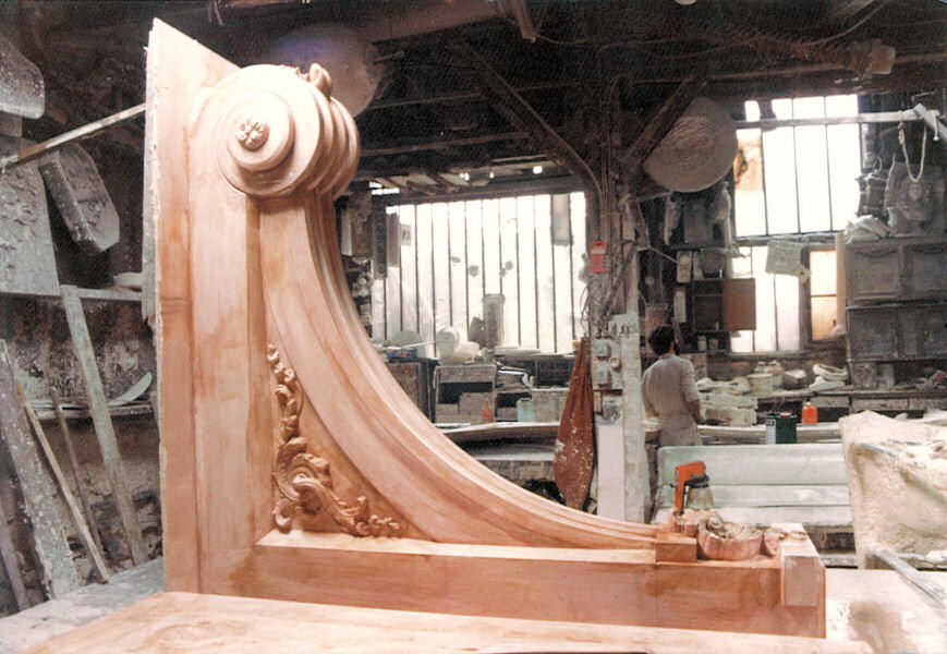 Atelier de Moulage. Réalisation d'un moule de console préfabriquée